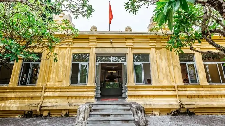 Đài thờ Trà Kiệu