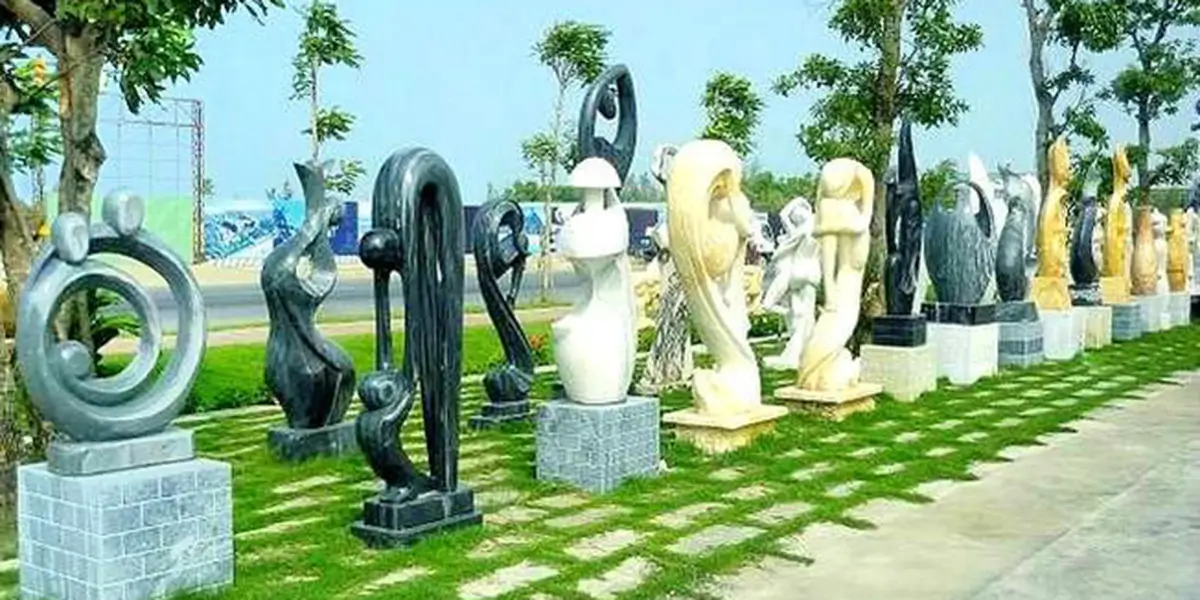 Nui Ngu Hanh Son Vọng Giang Đài trên ngọn Thủy Sơn